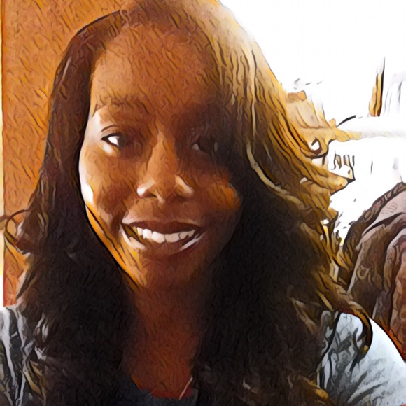 Meet your Posher, Theresa - Picture 2 of 5